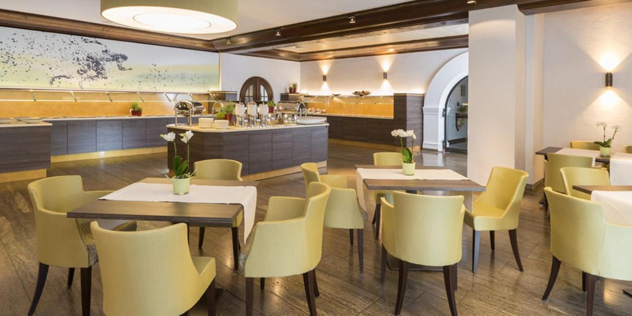 Hotel Herzogspark ヘルツォーゲンアウラッハ エクステリア 写真