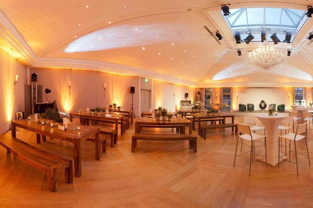 Hotel Herzogspark ヘルツォーゲンアウラッハ エクステリア 写真