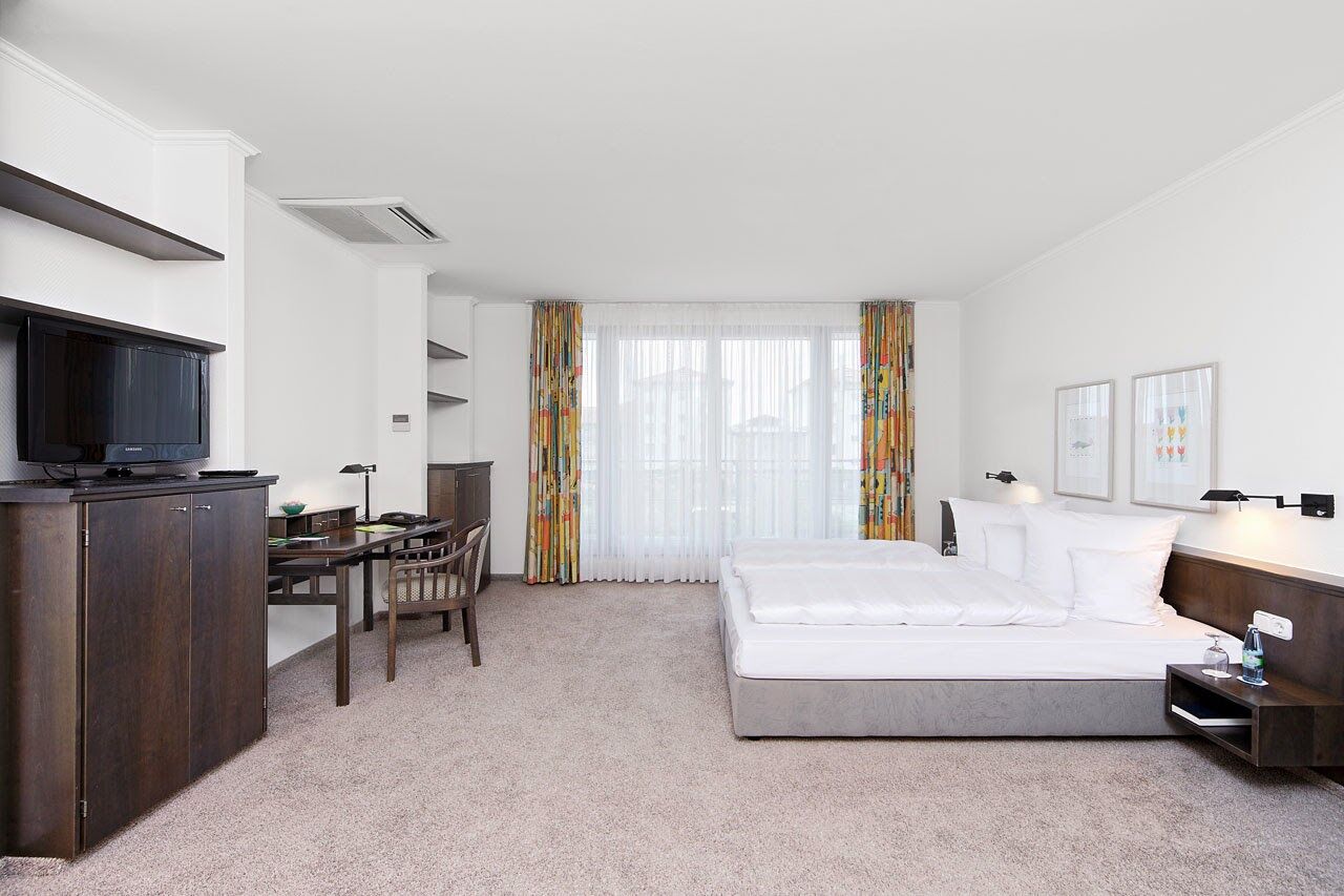 Hotel Herzogspark ヘルツォーゲンアウラッハ エクステリア 写真